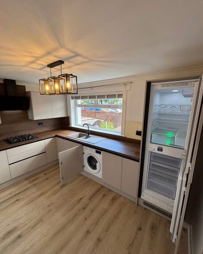 25e2472e-3156-4e25-b7e2-b300a37c9601