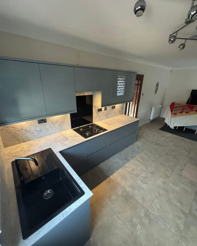 d12eb194-bf83-4435-9a21-d8532ee24217